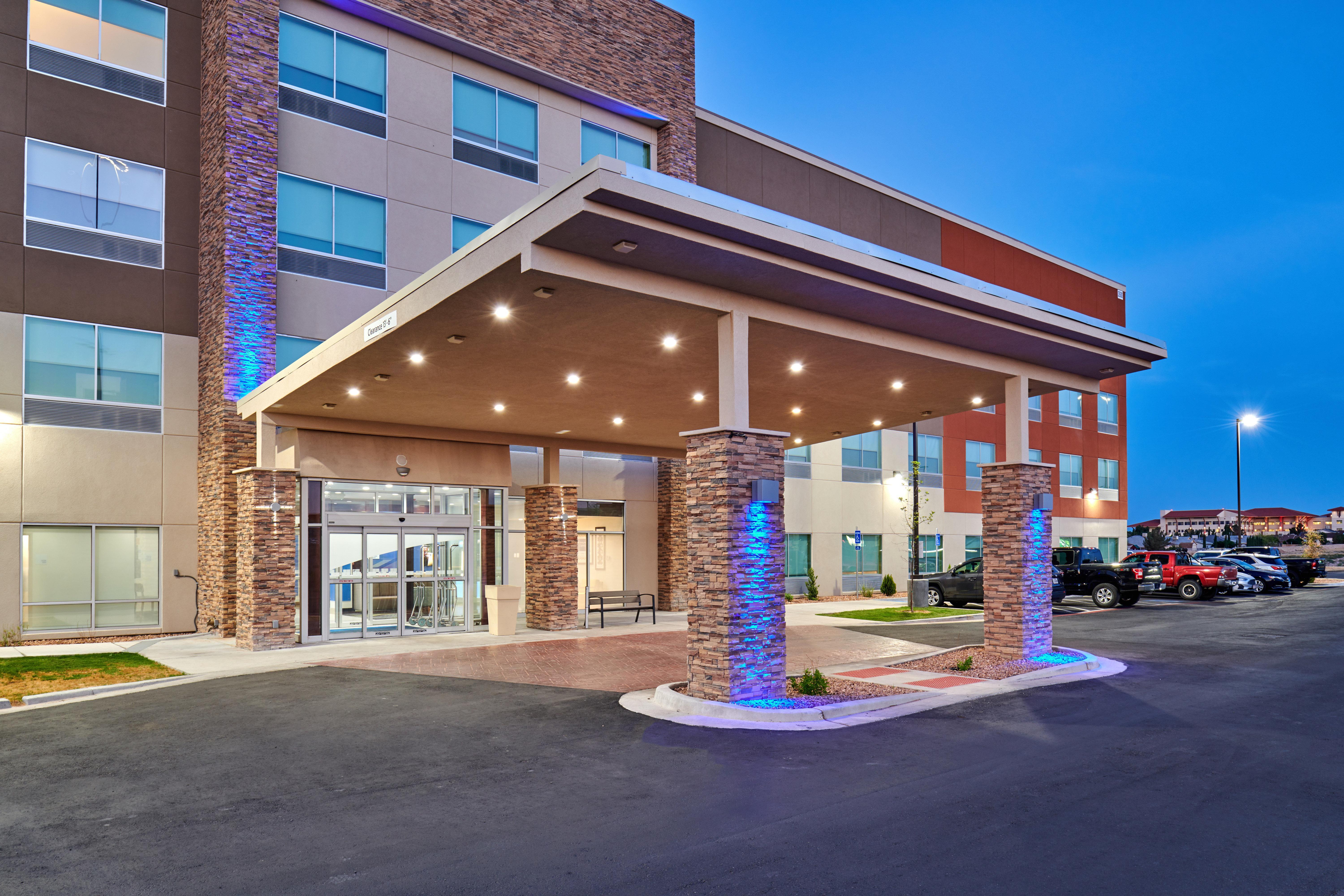 Holiday Inn Express & Suites El Paso East-Loop 375 By Ihg Buitenkant foto
